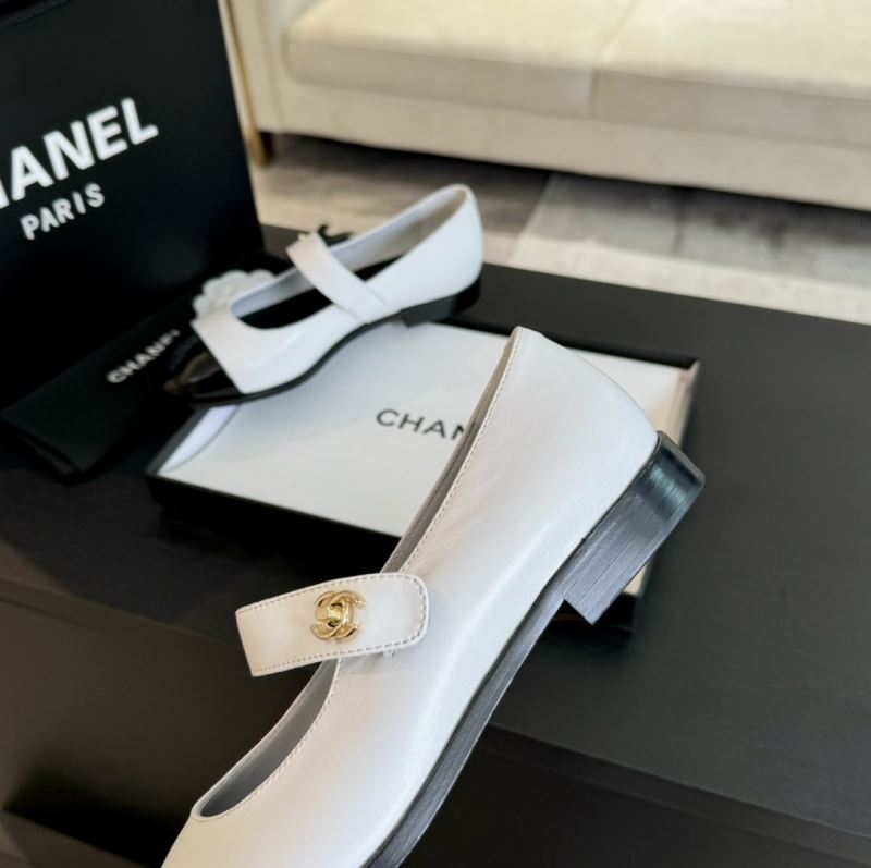 Chanel Low Shoes